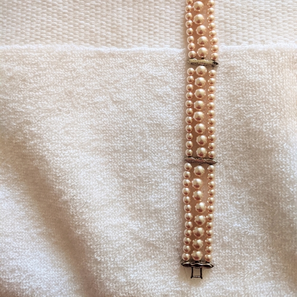 Pink Three-Strand Freshwater Pearl Bracelet - Picture 5 of 6